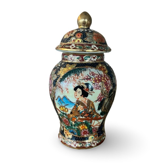 Vintage Japanese Satsuma Ginger Jar - Picture 3 of 9